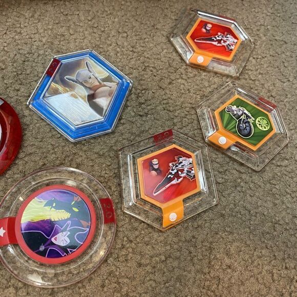 GIANT Disney Infinity Lot figures, controller, PS3 game carry case stands & more - Picture 9 of 11